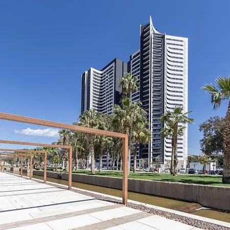 Skyline 5 Pool & Parking Free * Málaga