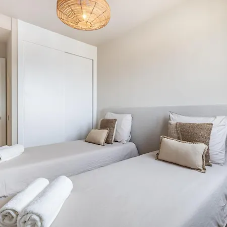 Skyline 5 Pool & Parking Free Appartement *